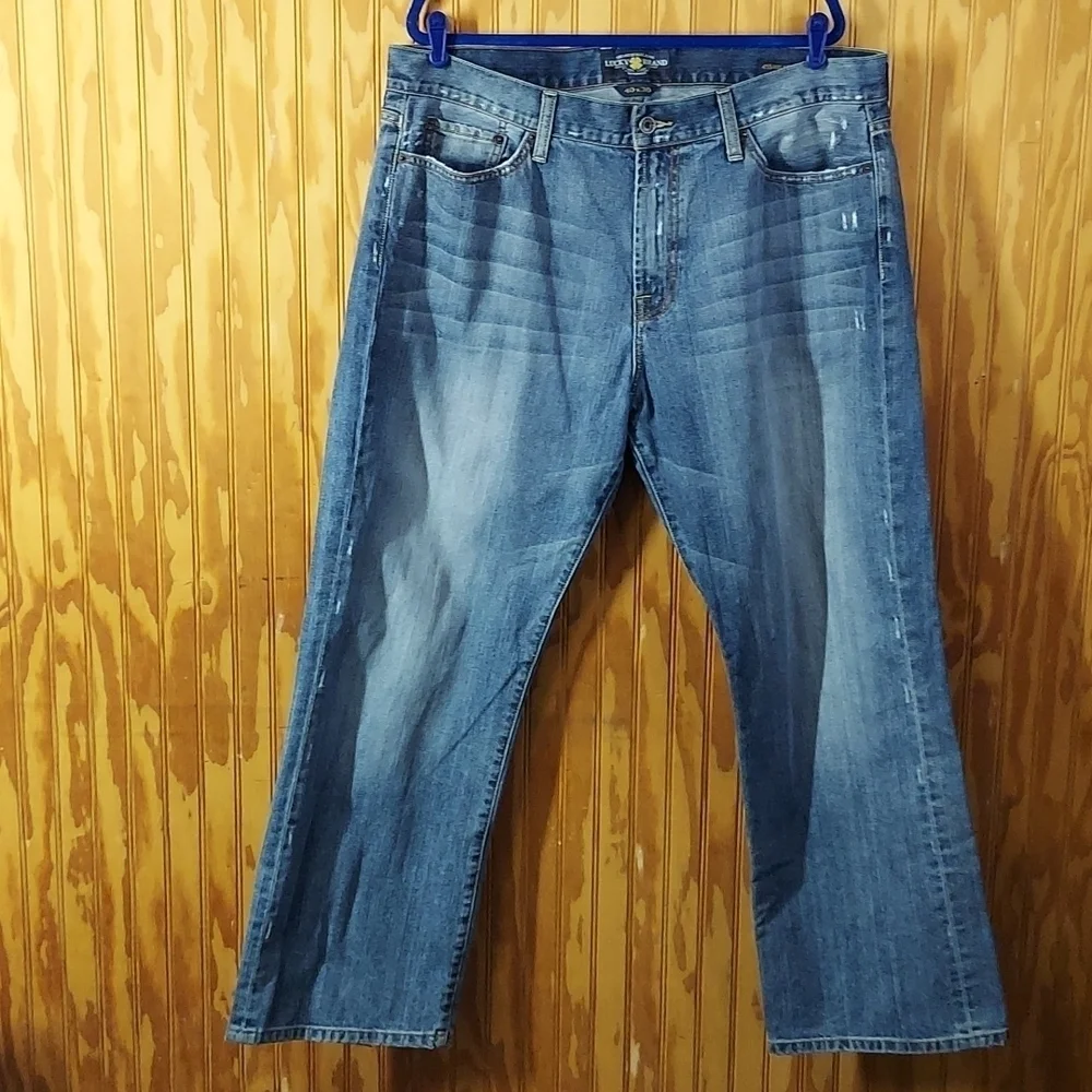 Lucky brand 455 distressed jeans